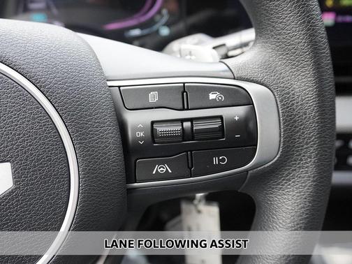 2024 Kia Sportage Hybrid LX