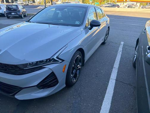 2023 Kia K5 GT-Line
