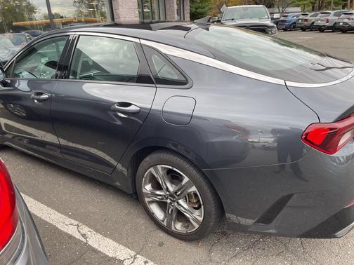 2022 Kia K5 EX