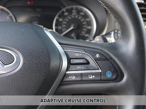 Majestic White 2023 INFINITI QX55 LUXE