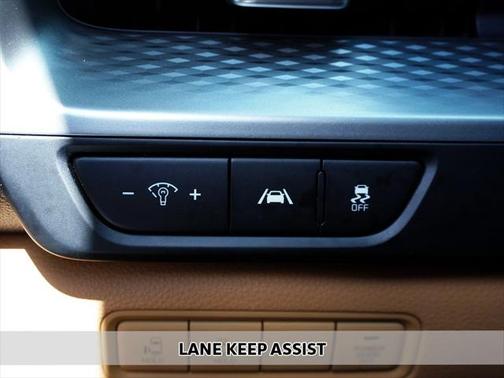 2023 Kia Carnival LX