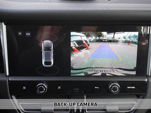 2022 Porsche Macan Base