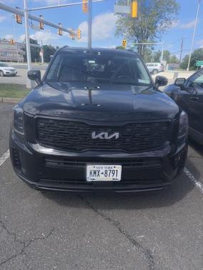 Ebony Black 2022 Kia Telluride EX