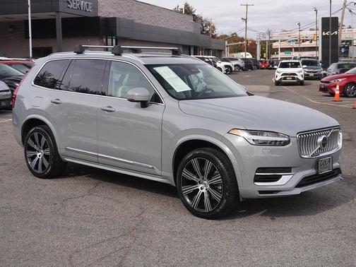 2024 Volvo XC90 Recharge Plug-In Hybrid T8 Plus 6-Seater