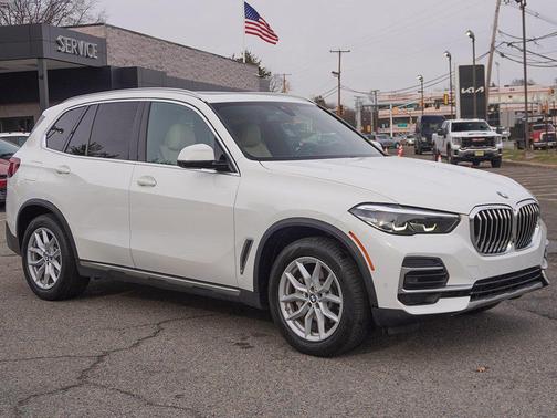 Alpine White 2022 BMW X5 xDrive40i