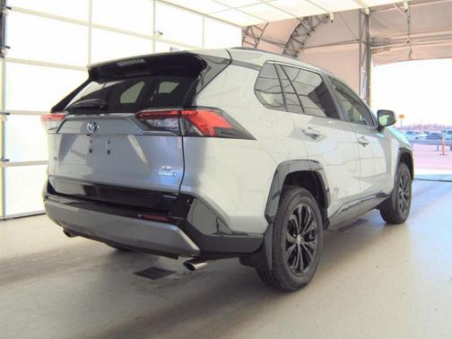 2024 Toyota RAV4 Hybrid SE