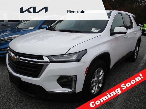 2023 Chevrolet Traverse LS
