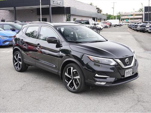 2022 Nissan Rogue Sport SL