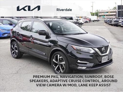 2022 Nissan Rogue Sport SL