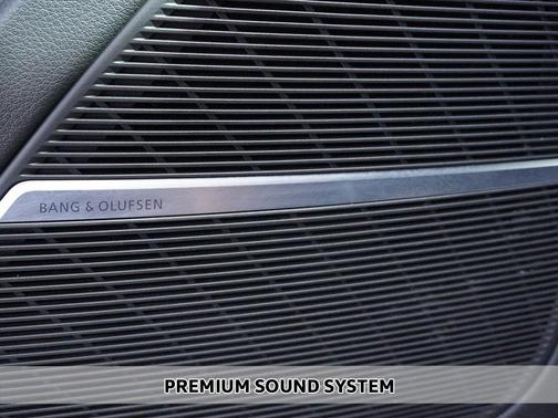 2023 Audi SQ8 4.0T Premium Plus