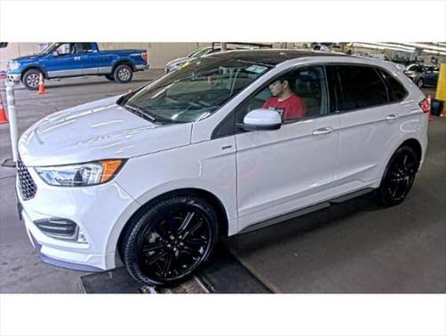 2022 Ford Edge ST Line