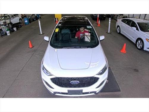 2022 Ford Edge ST Line