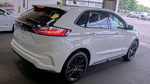 2022 Ford Edge ST Line
