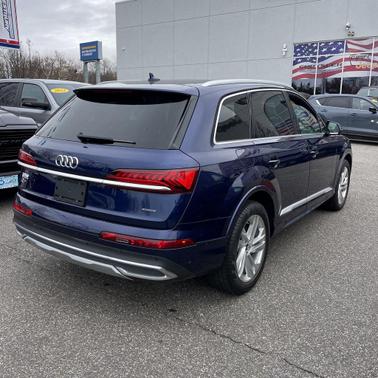 2022 Audi Q7 45 Premium Plus