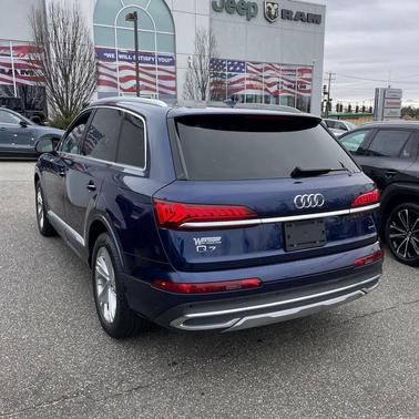 2022 Audi Q7 45 Premium Plus