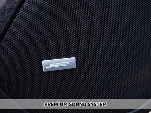 Iridescent Pearl Tricoat 2024 Chevrolet Blazer RS