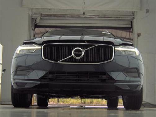 2020 Volvo XC60 T5 Momentum