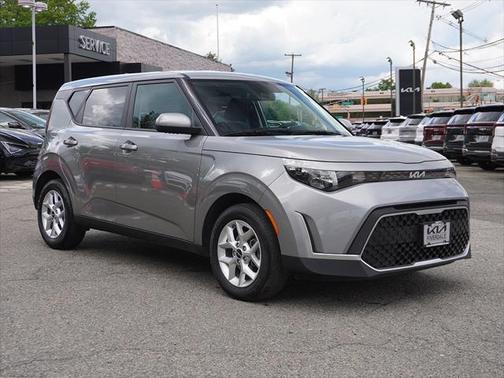 2023 Kia Soul LX
