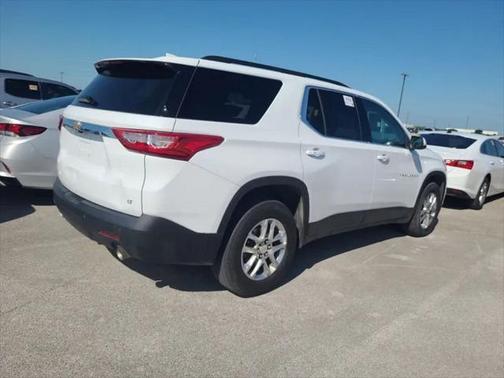 2021 Chevrolet Traverse LT Cloth