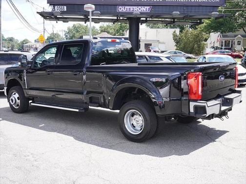 2023 Ford F-350 XLT
