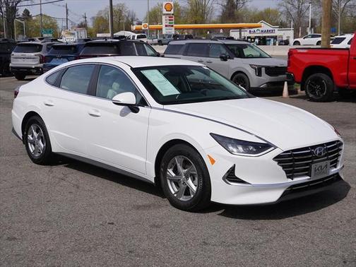 2023 Hyundai SONATA SE