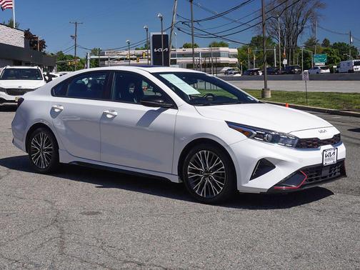 Snow White Pearl 2023 Kia Forte GT-Line