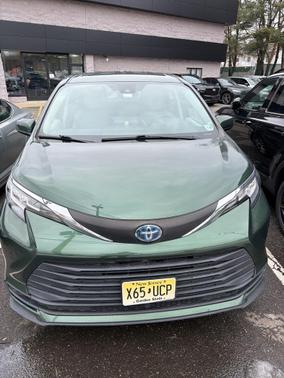 2021 Toyota Sienna LE