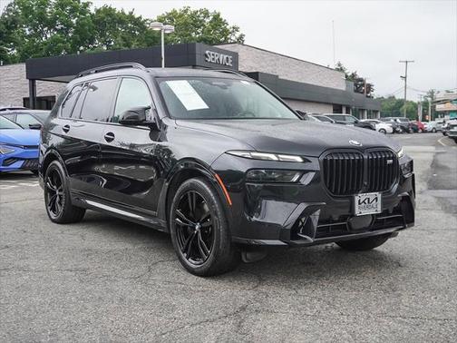 2024 BMW X7 M60i