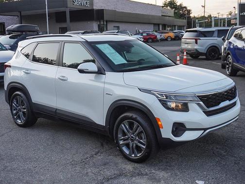 2023 Kia Seltos S