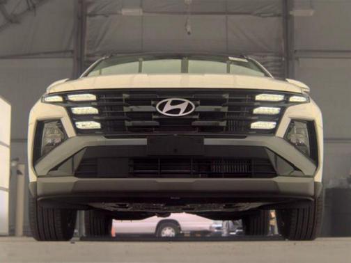Creamy White Pearl 2025 Hyundai TUCSON Hybrid SEL Convenience