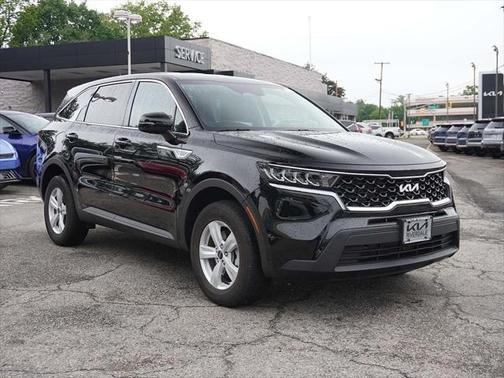 2022 Kia Sorento LX