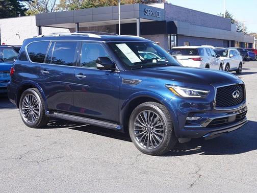 2024 INFINITI QX80 SENSORY AWD