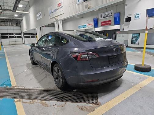 2023 Tesla Model 3 Standard Range