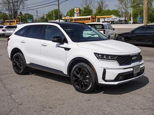 2022 Kia Sorento SX