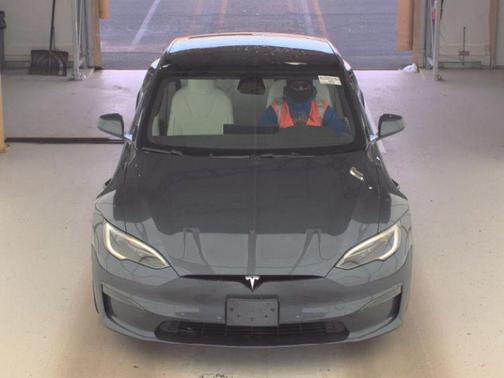 Solid Black 2023 Tesla Model S Plaid
