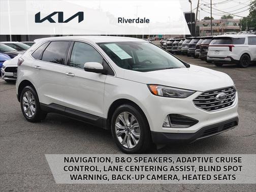 2022 Ford Edge Titanium