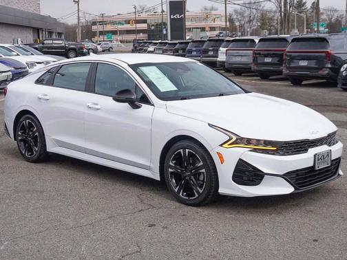 2022 Kia K5 GT-Line