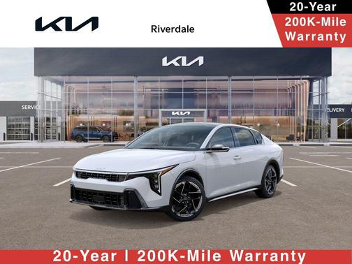 Snow White Pearl 2026 Kia K4 GT-Line