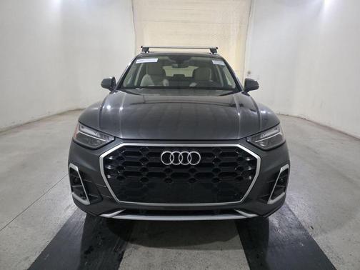 2022 Audi Q5 45 S line Premium