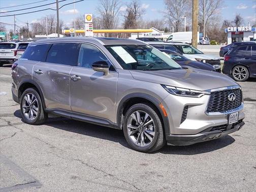 2023 INFINITI QX60 Luxe