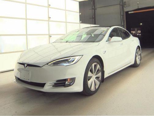 Pearl White Multi-Coat 2021 Tesla Model S Long Range