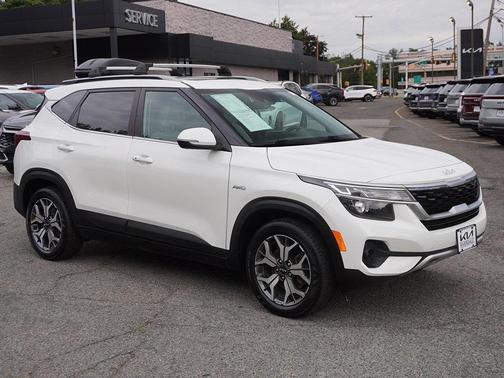2023 Kia Seltos EX