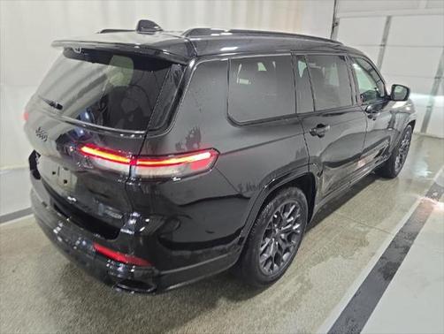2023 Jeep Grand Cherokee L Summit Reserve