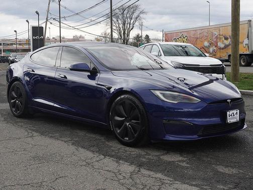 Deep Blue Metallic 2022 Tesla Model S Plaid