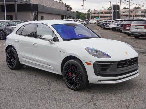 2024 Porsche Macan GTS