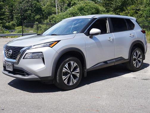 Brilliant Silver Metallic 2022 Nissan Rogue SV