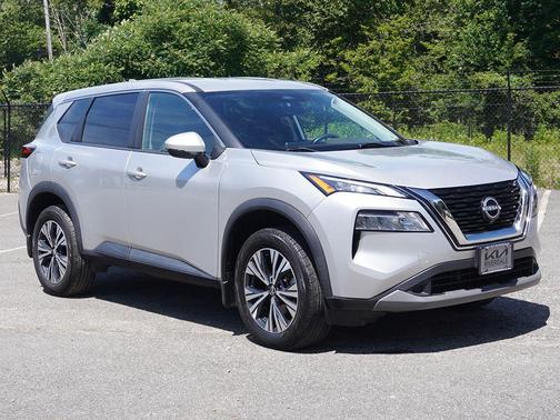 Brilliant Silver Metallic 2022 Nissan Rogue SV