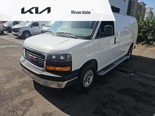 2023 GMC Savana 2500 Work Van