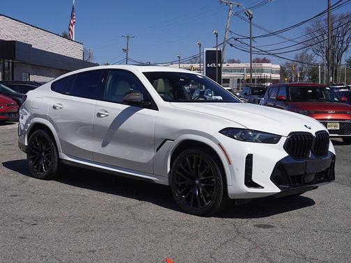 Alpine White 2024 BMW X6 xDrive40i