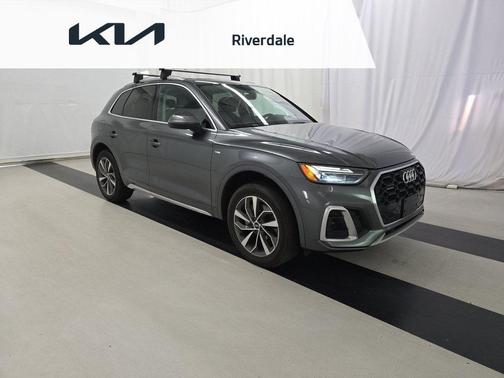 2022 Audi Q5 45 S line Premium